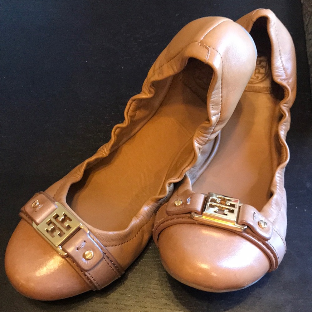 Tan leather Tory Burch flats